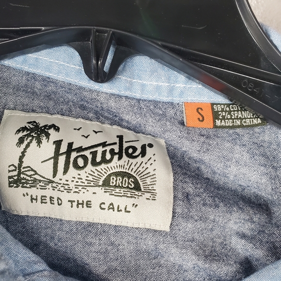 Howler Brothers Voyager Shirt Men SMALL Chambray 4 Pocket Embroidered Denim - Picture 6 of 9